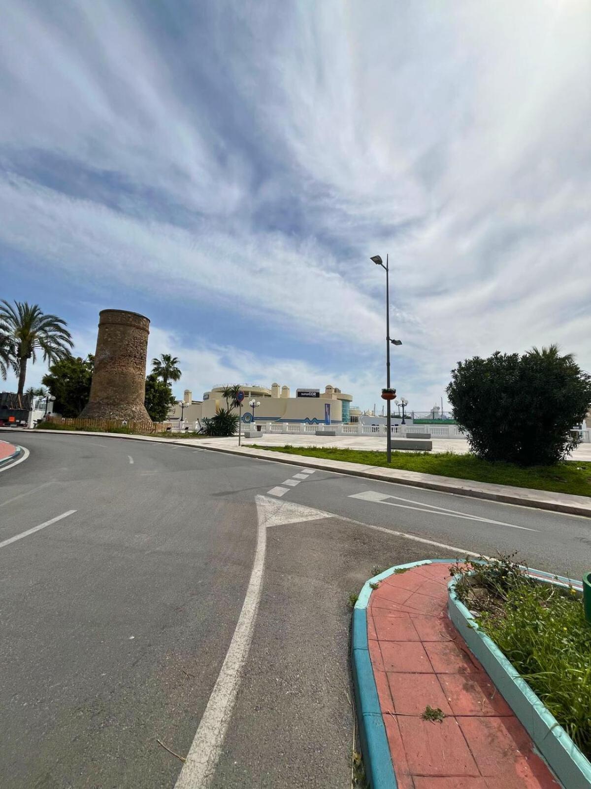 Espectacular Piso Sobre La Playa Benalmádena